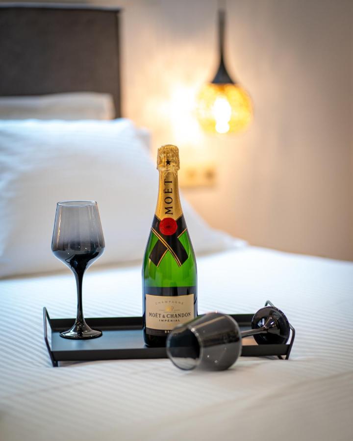 Luxury Suite In Downtown Heraklion  Екстер'єр фото