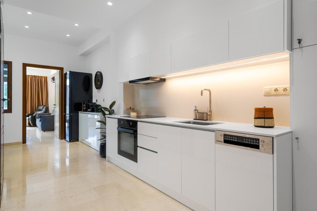 Luxury Suite In Downtown Heraklion  Екстер'єр фото