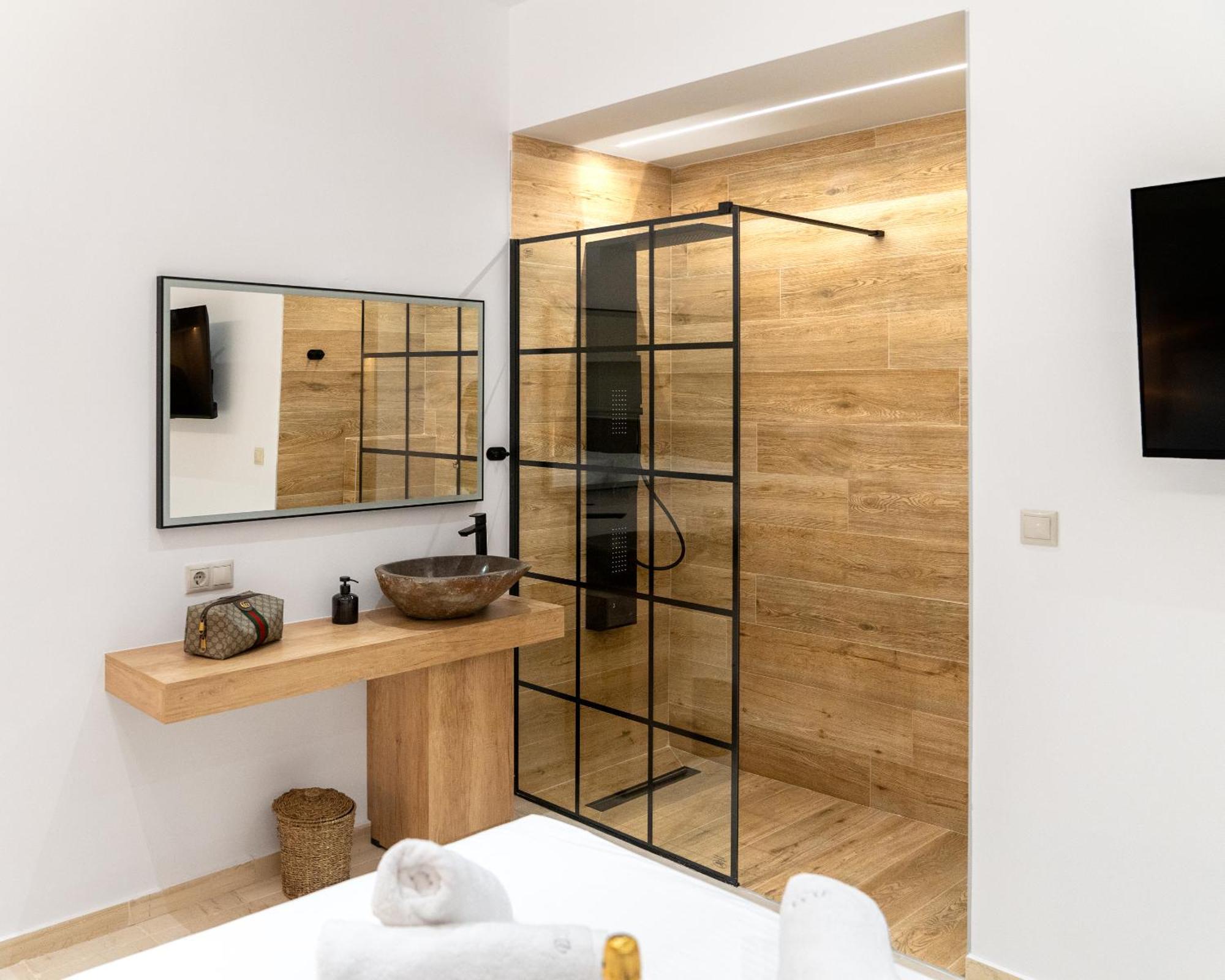 Luxury Suite In Downtown Heraklion  Екстер'єр фото
